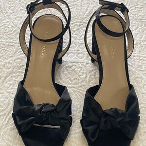 Pelle Moda Black Satin Knot Bow Ankle Strap Block Heel Sandals Women's 6.5M